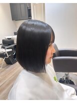 エモア(emore)&nbsp;ぱつっとボブ