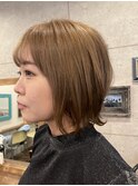 ヌーディーベージュ