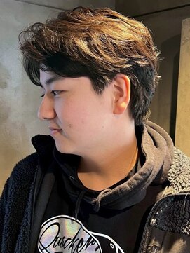 ディスイズバーバー(THIS IS BARBER) 毛流れパーマ ウルフカット センターパート 20代【札幌】