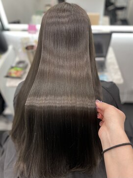 ピリオド 赤坂(Period.) ロングヘアーグレージュカラー髪質改善　赤坂見附