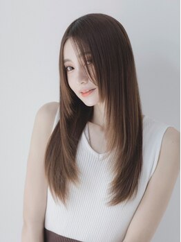 コージー(cozy)の写真/まるで地毛のような自然さと、指通りなめらかなツヤ感を実現♪最新の縮毛矯正で、あなたの魅力を最大限に＊