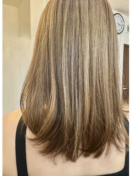 ミライエ(MIRAie) ゆらふわワンカールミディ