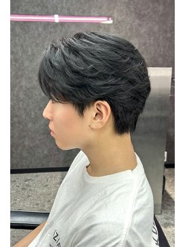 メンズサロン スライバイリアオオサカ(Sly By Ria OSAKA) ～毛流れセンターパート～【大阪】【梅田】