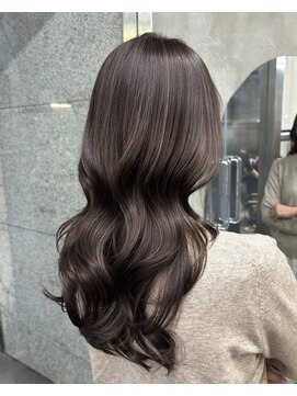 エッセンザ 梅田(ESSENZA) ナチュラルハイライト