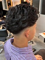 シーフフェード 千葉(Cyf FADE) 千葉駅MEN’S HAIR/サーフカール/刈り上げセンターパート