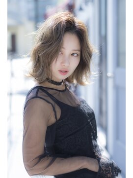 ミエルヘアーエスト 新宿店(mielhair est) ハイトーンアッシュベージュ