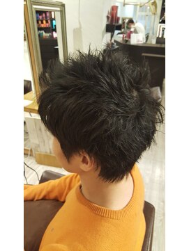 ウィービーパセリ atre川越店(WE BE PARSLEY) 束感ショート　担当　SHO