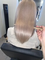 アールサロン アオヤマ(Rr SALON AOYAMA)&nbsp;ハイトーン輝くミネコラ