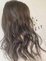 ヘアーアンドスパソシット(HAIR&SPA SOCIT) プラチナベージュ×セミロング