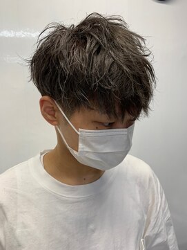 アイズ 海老名(AIZU) メンズカットダブルカラーブリーチカラーケアブリーチカラー