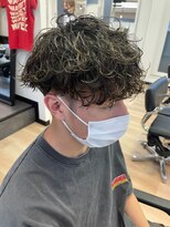 ウェイビーエフティフィフス 横浜西口(WAVEY ft.fifth) 波巻きスパイラルツイストスパイラルパーママッシュメンズヘア