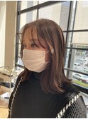 明るめのオリーブベージュ