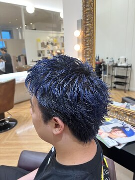 コワファースト させぼ五番街店(COIFF1RST) スパイキーショート×ブルー☆