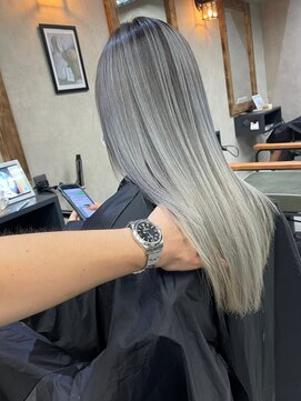 サニー 渋谷(SUNNY) バレイヤージュ、ハイライト、レイヤーロング、グレーベージュ