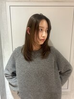 ヨーク(YOKE)&nbsp;YOKE レイヤーカット 顔周りレイヤー ミディアムレイヤー