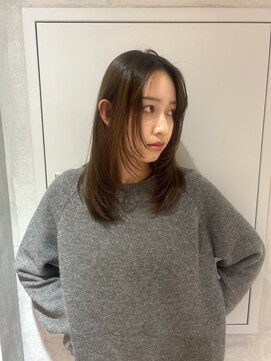 ヨーク(YOKE) YOKE レイヤーカット 顔周りレイヤー ミディアムレイヤー