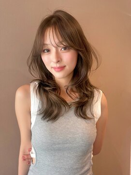 ロンドアリシア 金山(Lond Alexia) 大人気大人フォワード巻き！レイヤーカットで可愛く♪