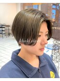 20代30代小顔ハンサムショートカーキベージュ