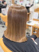 トゥエンティーフォー 泉大津店(24)&nbsp;艶感ミルクティーベージュボブ