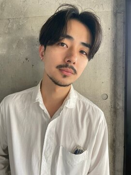 クオル キャスト 神戸三宮(QOL×cast) センターパート無造作パーマツイストスパイラルパーマ刈り上げ