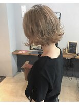 ロティー(loty)&nbsp;【loty川原一高】ミルクティーベージュ×切りっぱなしボブ