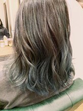 グリ(GURI.)&nbsp;バレイヤージュ　アッシュグリーン