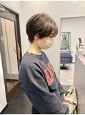 ミストバングくびれヘアぶつ切りボブブルーグレージュ冬カラー