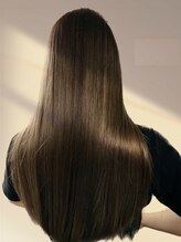 【髪質改善取り扱い◎】旭川で希少な髪質改善ストレート！HIKARIで今までにない艶とサラサラの美髪へ♪