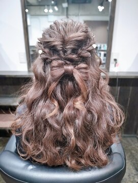 櫛の屋浜口店 ハーフアップ+リボンヘアー
