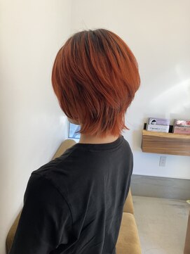 テオト(teoto.) オレンジカラーウルフカット