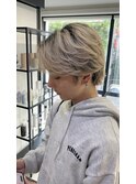 仙台フェザーショートセンターパートウルフマッシュ