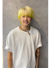 ラックスビールーチェ 沖縄那覇イオンモール店(LUXBE LUCE) shu