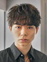 バイフィフス 原宿/表参道(by fifth)&nbsp;緩め波巻きスパイラルパーマシャドウパーマメンズセンターパート