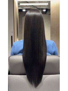 ララルーモ(LaＬaｒＯomo) 広がり・うねり改善◎自然な縮毛矯正で艶髪へ