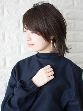 ノイン(noine) 入り口は髪色からで。新しい服もしっくりきました。