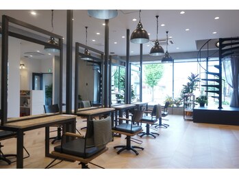 LUVISM長岡店/顔周りレイヤーカット/学割/ダブルカラー/ボブ/縮毛/ブリーチ/白髪