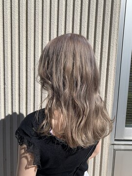 イル(iLu.) ハイミルクシルバー