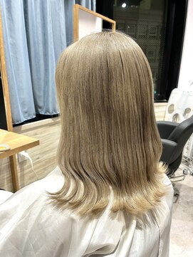 リーオオサカ(Lee Osaka) 【春カラー】ベージュ/kana