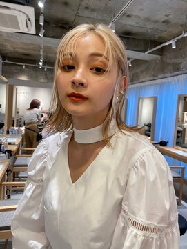 アイトーキョーエス 渋谷(AI TOKYO S) 斜めバング/シルキーベージュ/ブラントカット[渋谷駅]