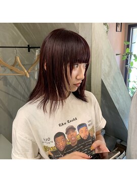 シー(Ciii) stylist イケダ>>顔周りレイヤー×チェリーレッド