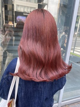 オグジュアリー 表参道(aux.) 《Akari》ストロベリーピンク