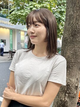 ビュートリアム265(BEAUTRIUM 265) ◆ミディアムレイヤー/レイヤーカット/銀座/顔周り/グレージュ