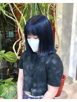 ヲタク(wotaku.)&nbsp;ブルーカラー青髪ネイビーカラーブリーチカラーダブルカラーボブ