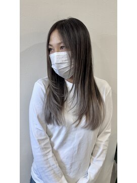 エーケイ(AK) レイヤーカット×バレイヤージュ