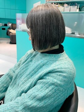 ユー イケブクロ(u Ikebukuro) ボブスタイル/切りっぱなし/前髪あり/池袋ショート