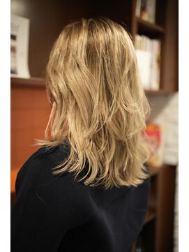 ノラキチジョウジ(NORA KICHIJOJI) #バレイヤージュカラーハイライトカラーフェイスレイヤーカット