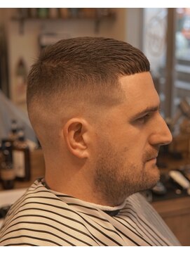 ザチョップショップ キチジョウジ(THE CHOP SHOP KICHIJOJI) クロップ