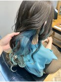 青緑インナーで夏の差し色に