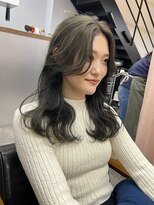 ヌープヘアーアイス(NUUP.hair ici)&nbsp;大人かわいいバレイヤージュブリーチハイライトショコラアッシュ