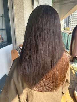 フィルム(FiLMs) ロングストレート/透明感ライトブラウンベージュ